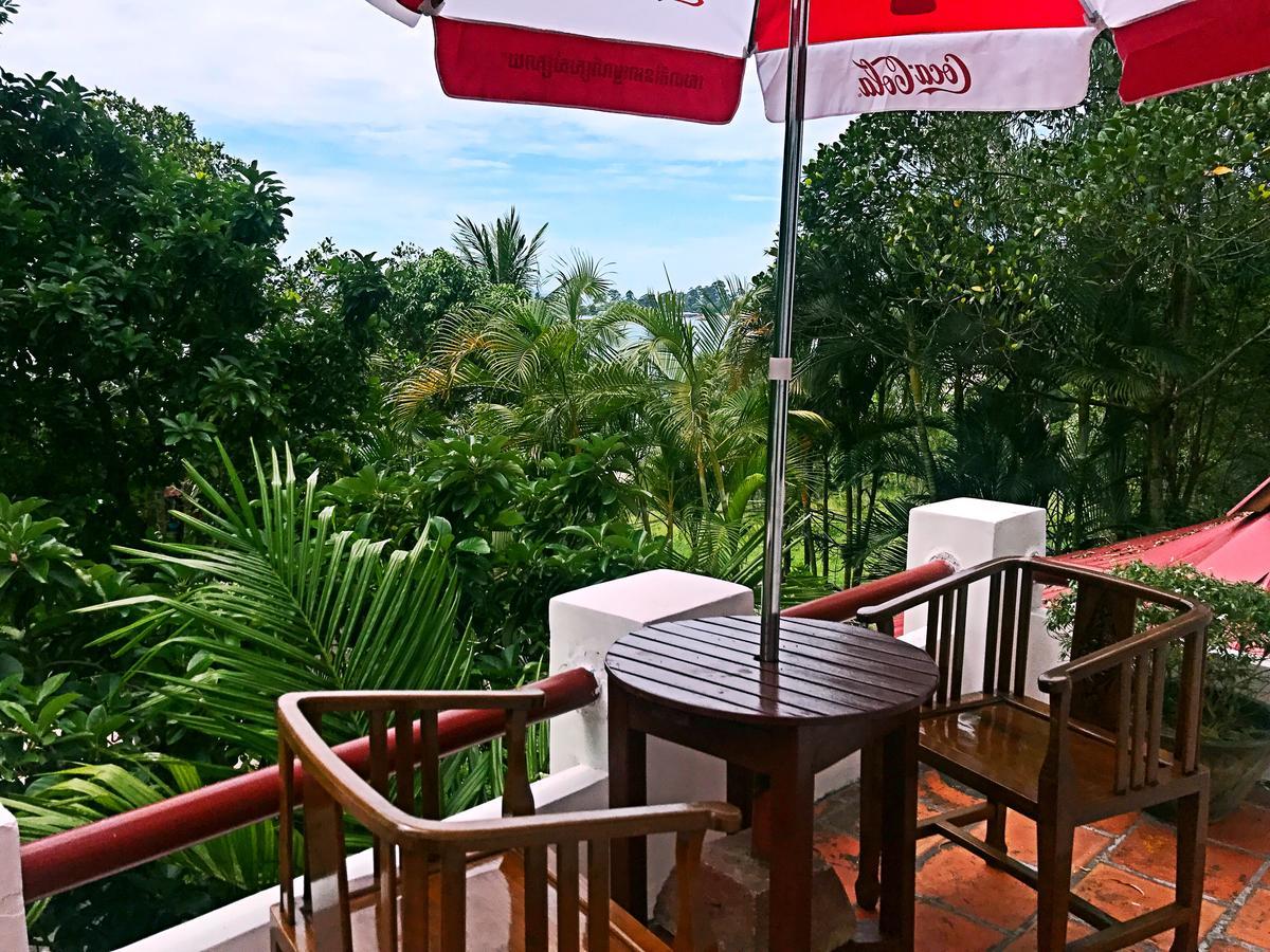 Malibu Bungalows Sihanoukville Exterior photo