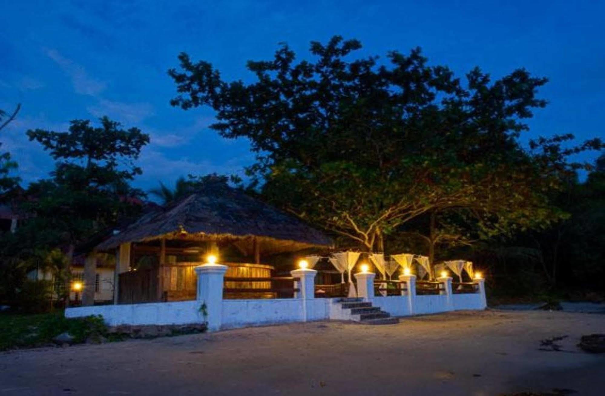 Malibu Bungalows Sihanoukville Exterior photo
