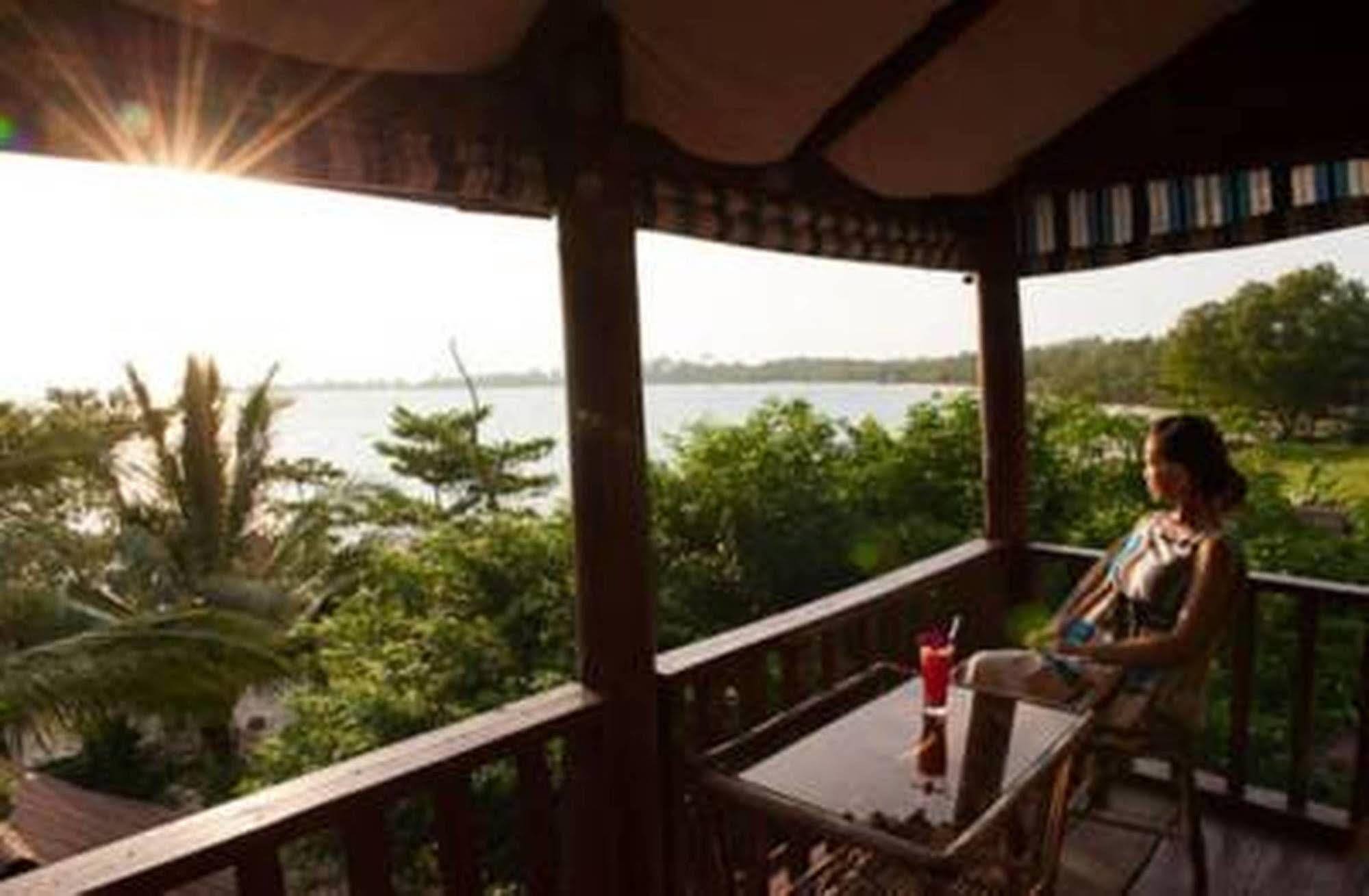Malibu Bungalows Sihanoukville Exterior photo